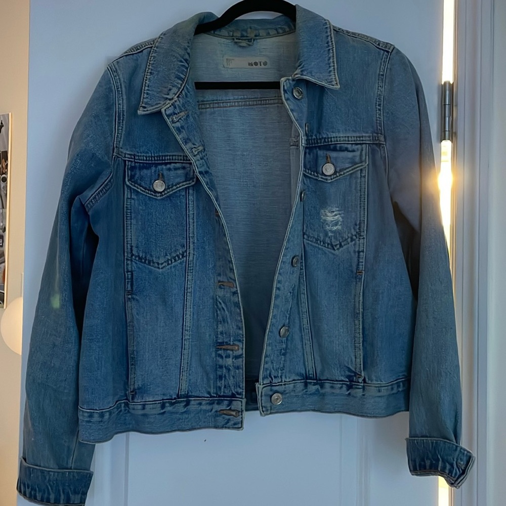 Distressed Cropped Denim Jacket